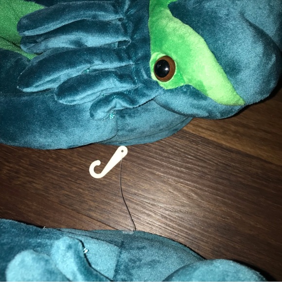 Cthulhu Twilight Terror Plush Slippers (Unisex) NWT - Picture 6 of 12